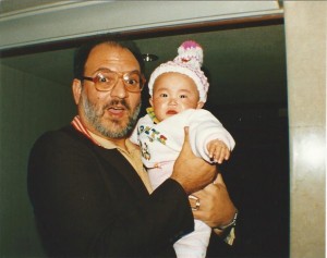 Victoria Vicidomina meeting her dad, Frank, for the first time.