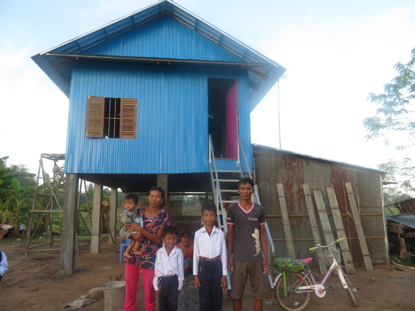 Phonn Phally's Family – After